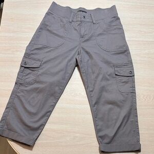 Lee Gray Cropped Cargo Pants